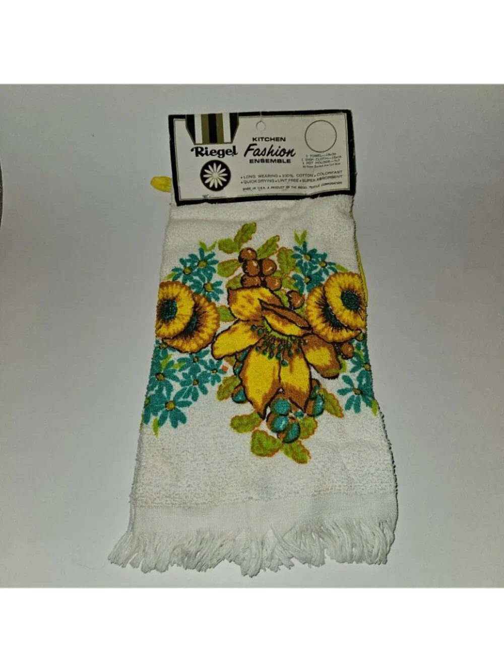 VTG NOS Riegel Kitchen Fashion Ensemble Flower Towel Dish Cloth Pot Holder Set